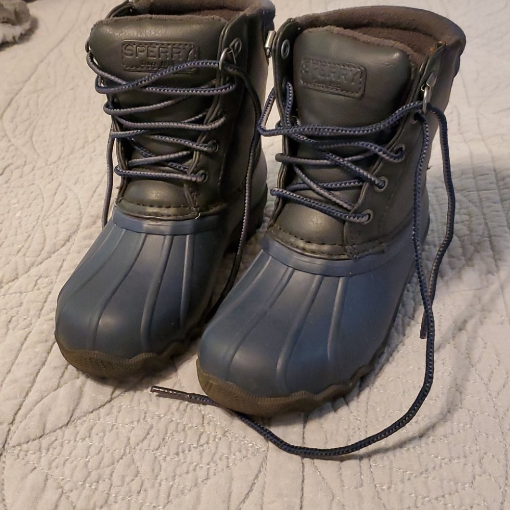 Kids sperry duck boots